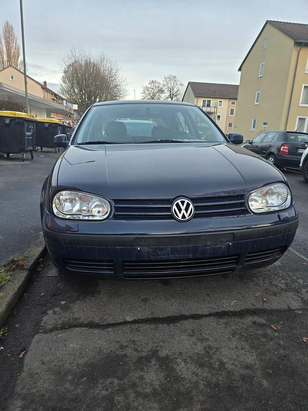 Blau Gebraucht 1998 VW Golf IV Kleinwagen | 5.300 € - Bild 1/4