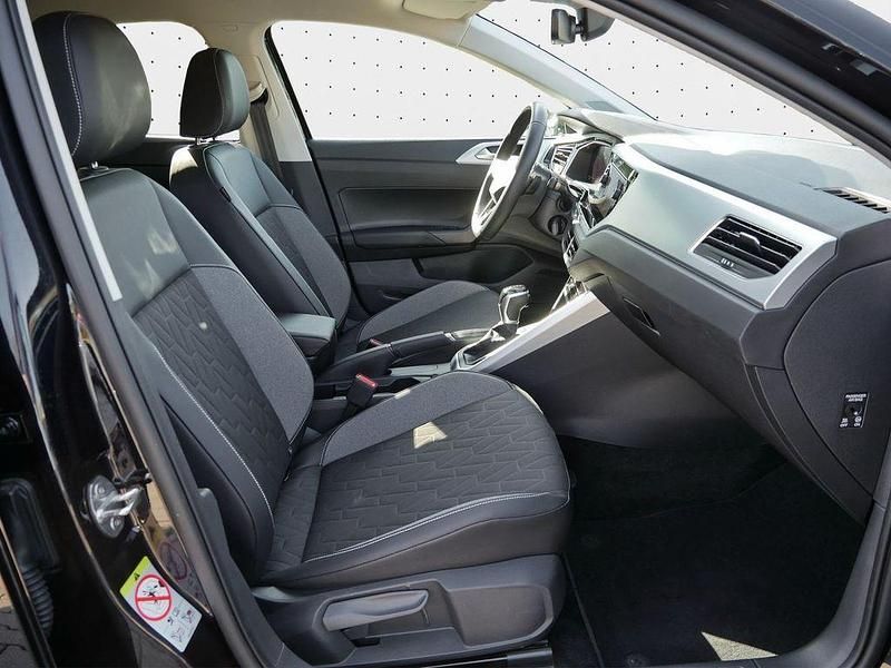 Gebraucht VW Polo Life 116 PS (85 kW) 2025 Deep black perleffekt Limousine