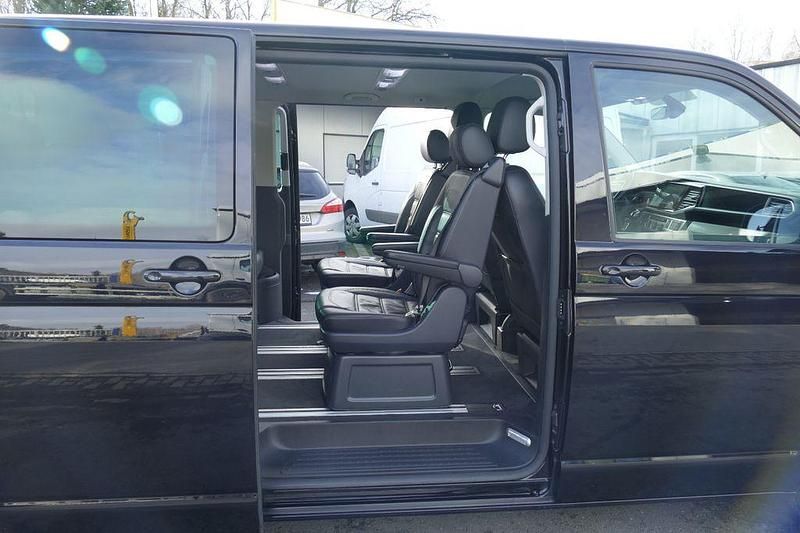 Gebraucht VW Multivan Comfortline 150 PS (110 kW) 2020 Schwarz Van