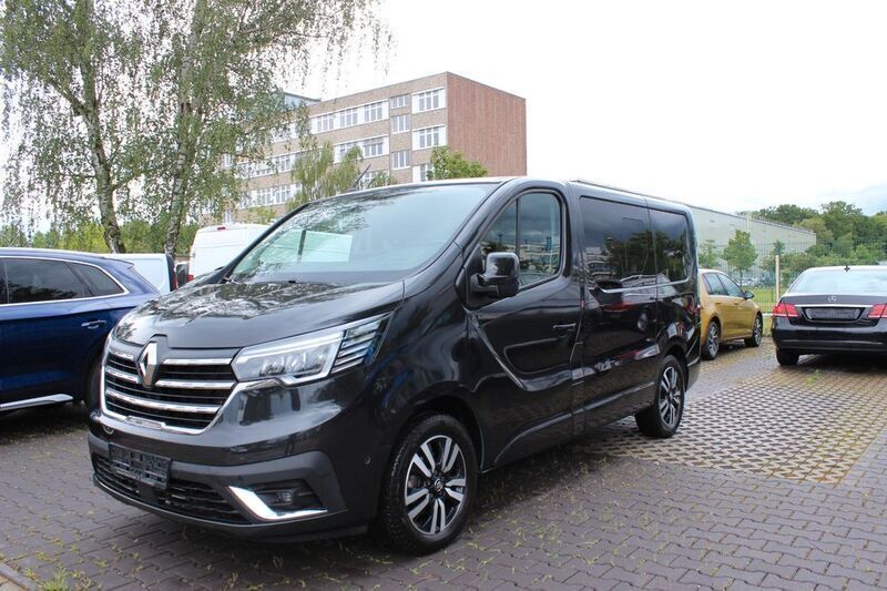 Gebraucht Renault Trafic 150 PS (110 kW) 2022 Schwarz Van / Kleinbus