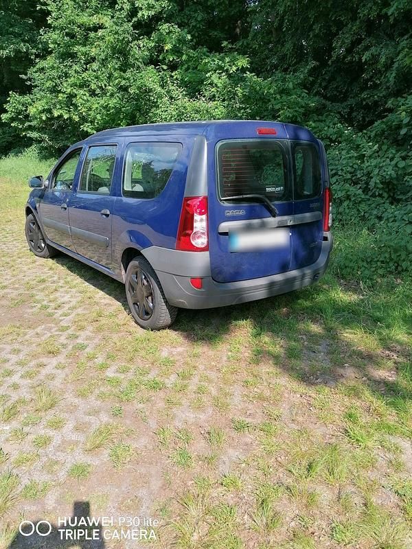 Gebraucht Dacia Logan 68 PS (50 kW) 2008 Blau Kombi