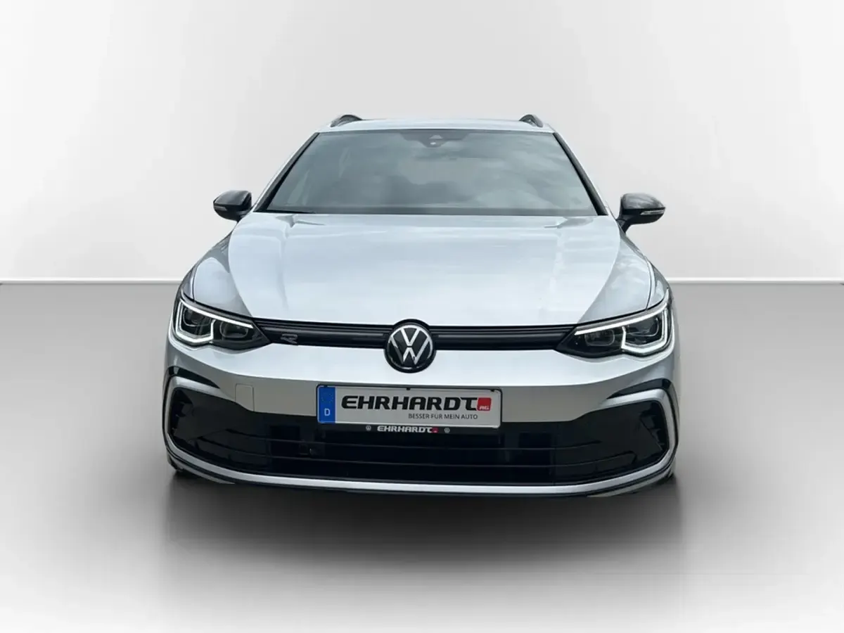 Gebraucht VW Golf VIII R-line 131 PS (96 kW) 2024 Reflexsilber metallic Kombi