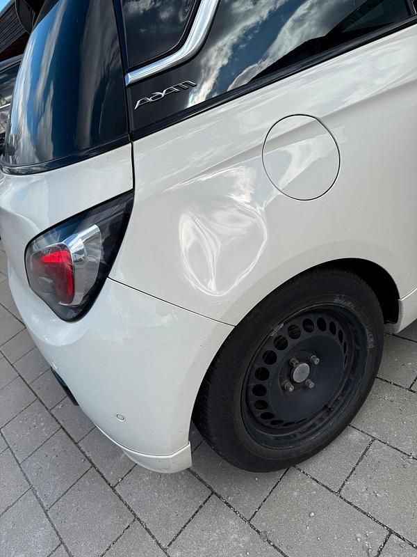 Gebraucht Opel Adam 116 PS (85 kW) 2019 Weiß Kleinwagen