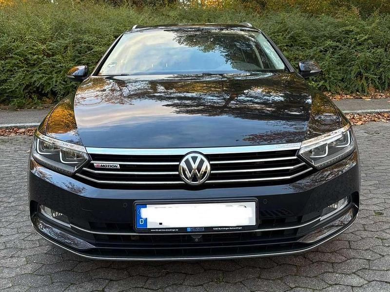 Schwarz Gebraucht 2016 VW Passat Kombi | 13.500 € (Superpreis) - Bild 1/4