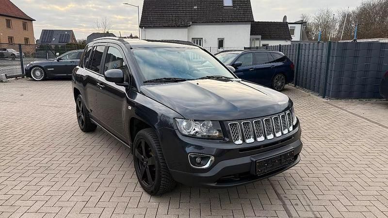 Gebraucht Jeep Compass Limited 136 PS (100 kW) 2013 Grau SUV