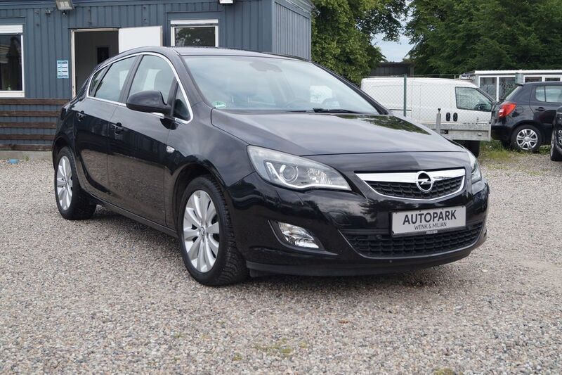 Schwarz Gebraucht 2010 Opel Astra Innovation Limousine | 5.900 € (Fairer Preis) - Bild 1/4