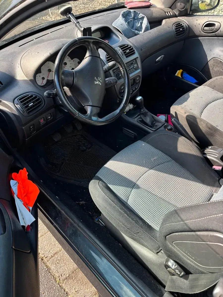 Gebraucht Peugeot 206 CC 2005 Schwarz Cabrio