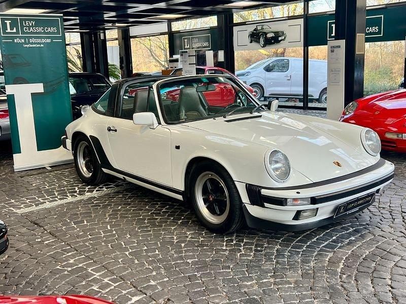 Weiß Gebraucht 1986 Porsche 911 Carrera Cabriolet Cabrio | 77.800 € - Bild 1/4
