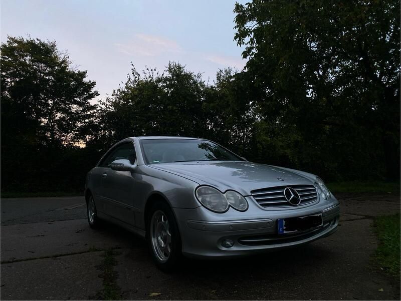 Grau Gebraucht 2005 Mercedes CLK270 Coupé | 3.999 € (Fairer Preis) - Bild 1/4