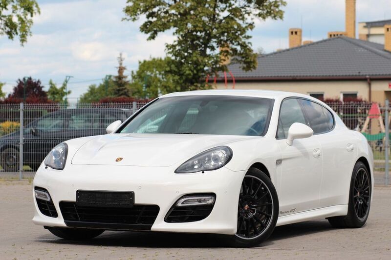 Weiß Gebraucht 2012 Porsche Panamera GTS Chrono Limousine | 31.900 € (Guter Preis) - Bild 1/4