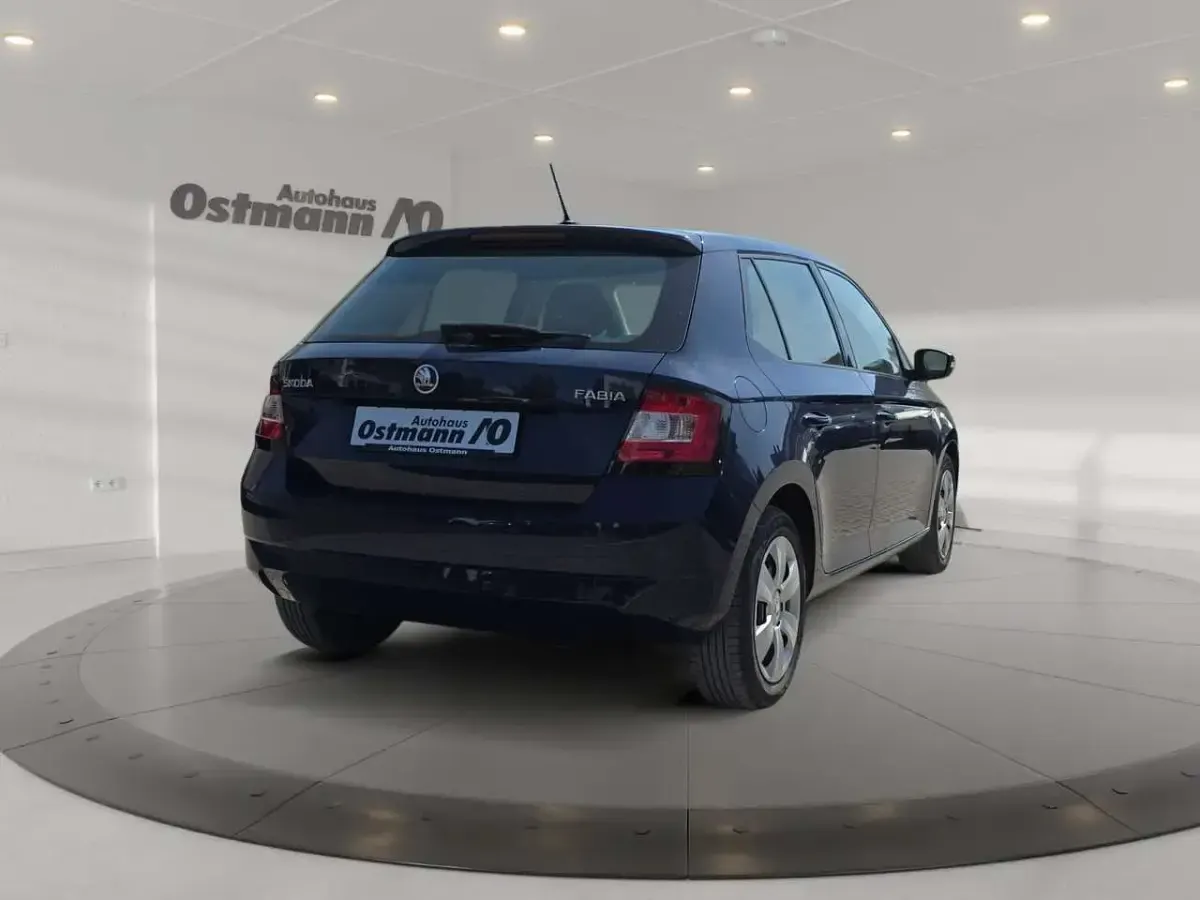 Gebraucht Skoda Fabia Cool Plus 60 PS (44 kW) 2018 Pacificblau Limousine