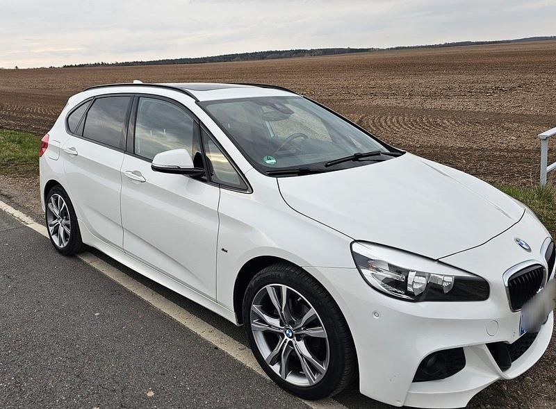 Gebraucht BMW 220 Active Tourer Performance 190 PS (139 kW) 2016 Weiß Van / Kleinbus