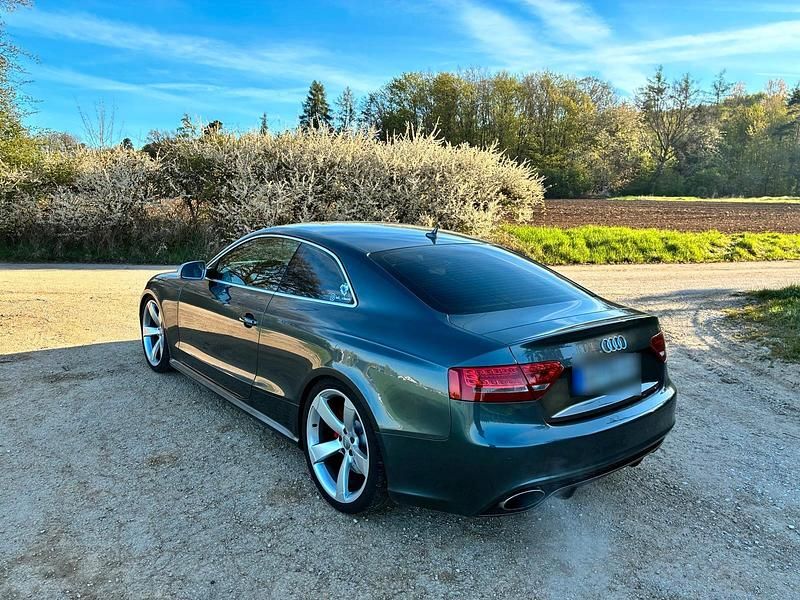 Second-hand Audi RS5 450 CP (330 kW) 2011 Gri Coupe