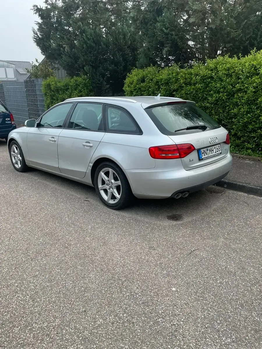 Gebraucht Audi A4 143 PS (105 kW) 2010 Silber Kombi