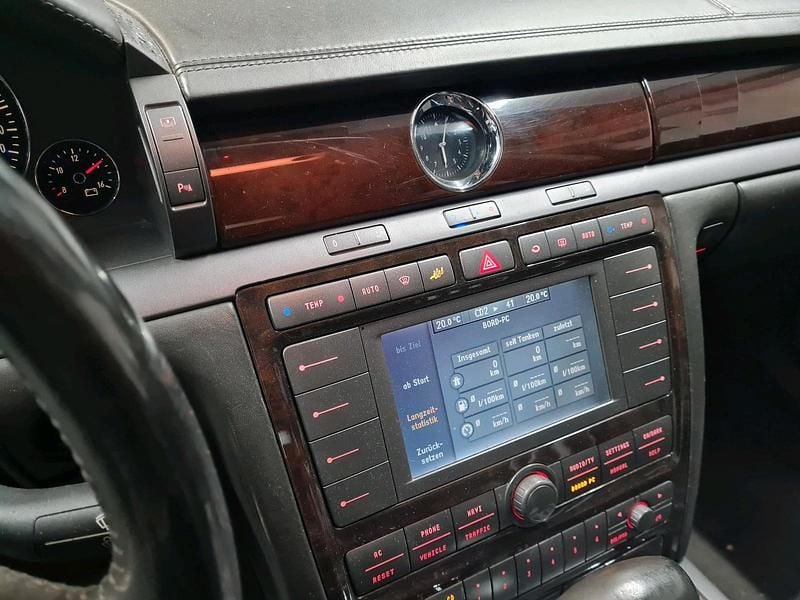 Gebraucht VW Phaeton 313 PS (230 kW) 2003 Grau Limousine