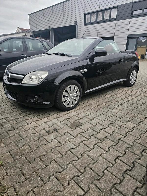 Gebraucht Opel Tigra 90 PS (66 kW) 2009 Schwarz Cabrio
