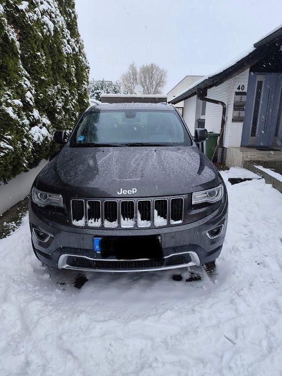 Grau Gebraucht 2015 Jeep Grand Cherokee SUV | 19.490 € (Guter Preis) - Bild 1/4