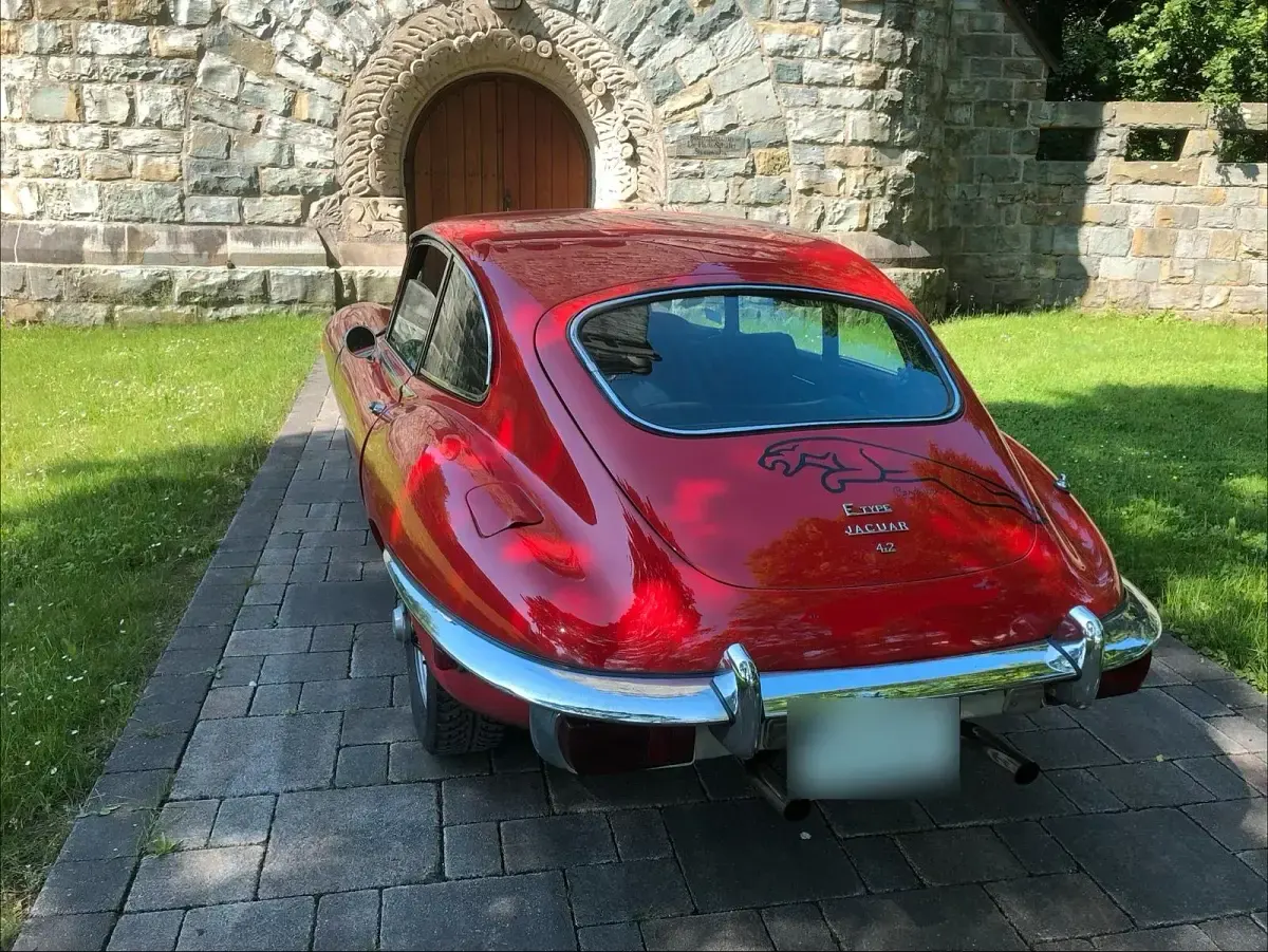 Używany Jaguar E-Type 219 KM (161 kW) 1970 Czerwony Coupe