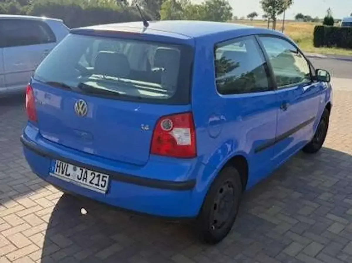 Gebraucht VW Polo Trendline 75 PS (55 kW) 2002 Blau Limousine