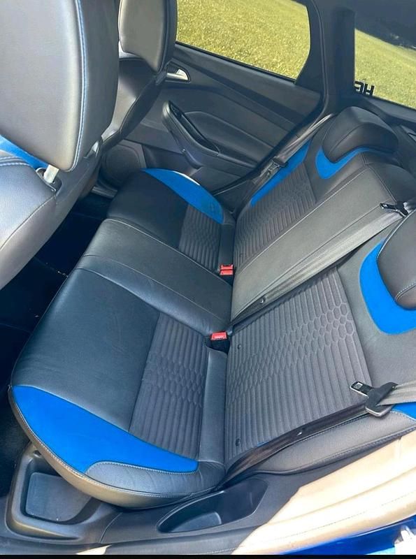 Gebraucht Ford Focus ST 250 PS (183 kW) 2013 Blau Kombi