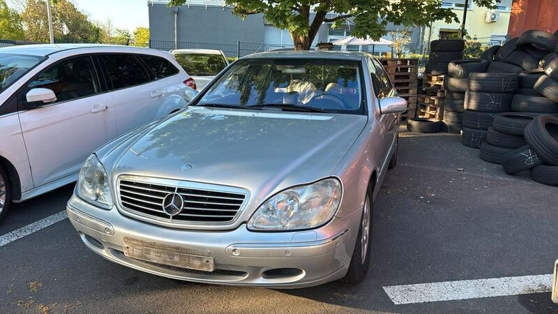 Silber Gebraucht 1999 Mercedes S430 Limousine | 5.999 € (Teuer) - Bild 1/4