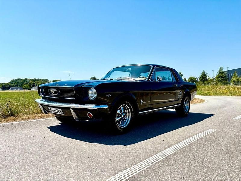 Schwarz Gebraucht 1966 Ford Mustang Coupé | 35.900 € - Bild 1/4