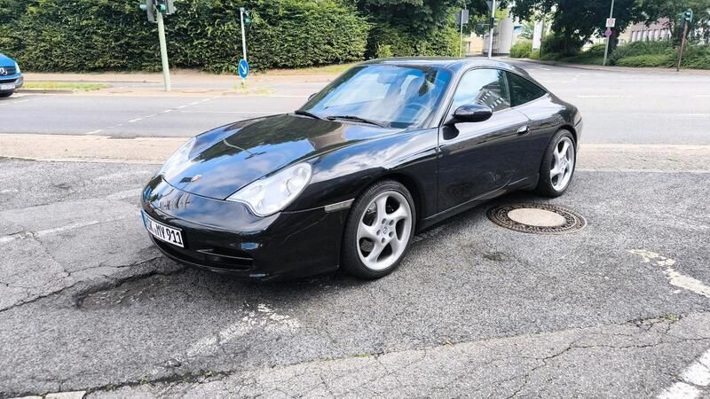 Schwarz Gebraucht 2002 Porsche 996 Coupé | 39.990 € (Fairer Preis) - Bild 1/1