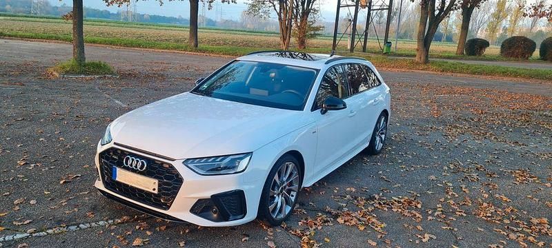 Weiß Gebraucht 2023 Audi A4 S-Line Kombi | 35.700 € (Etwas zu teuer) - Bild 1/4