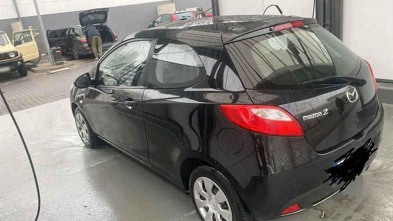 Gebraucht Mazda 2 79 PS (58 kW) 2008 Schwarz Kleinwagen