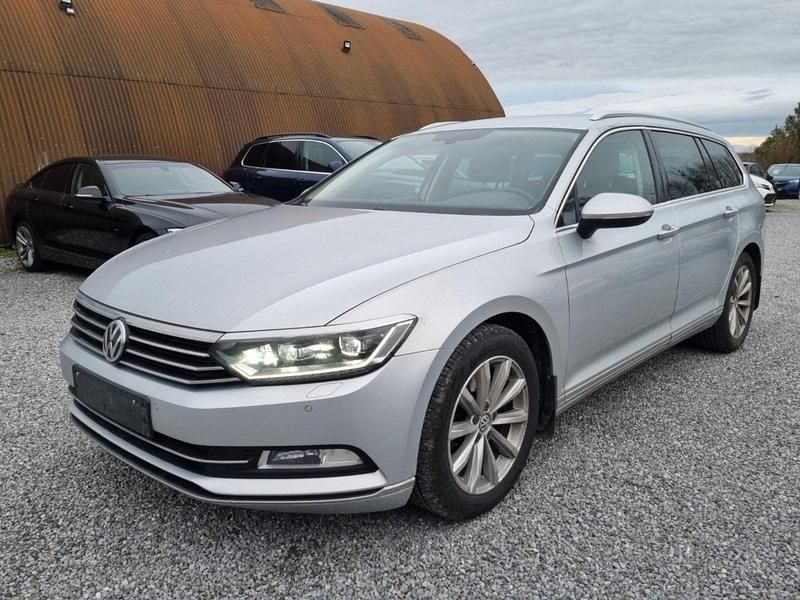 Gebraucht VW Passat Highline 120 PS (88 kW) 2019 Silber Kombi