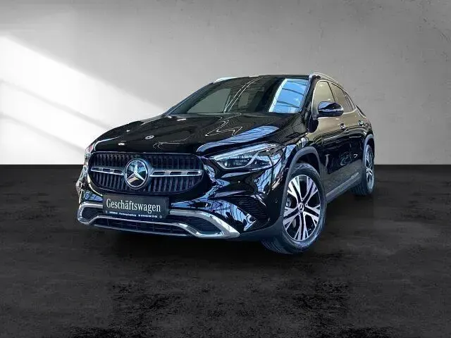 Gebraucht Mercedes GLA200 Progressive 150 PS (110 kW) 2026 Schwarz SUV