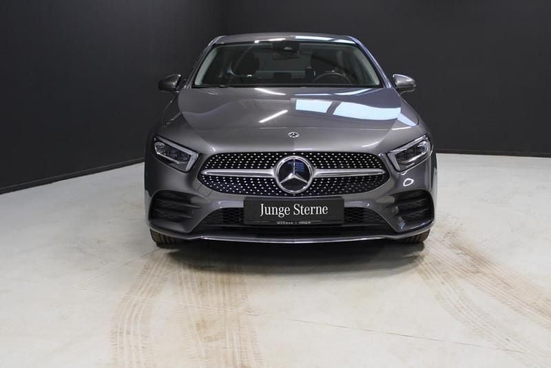 Gebraucht Mercedes A250 AMG 218 PS (160 kW) 2022 Metalliclack mountaingrau Limousine