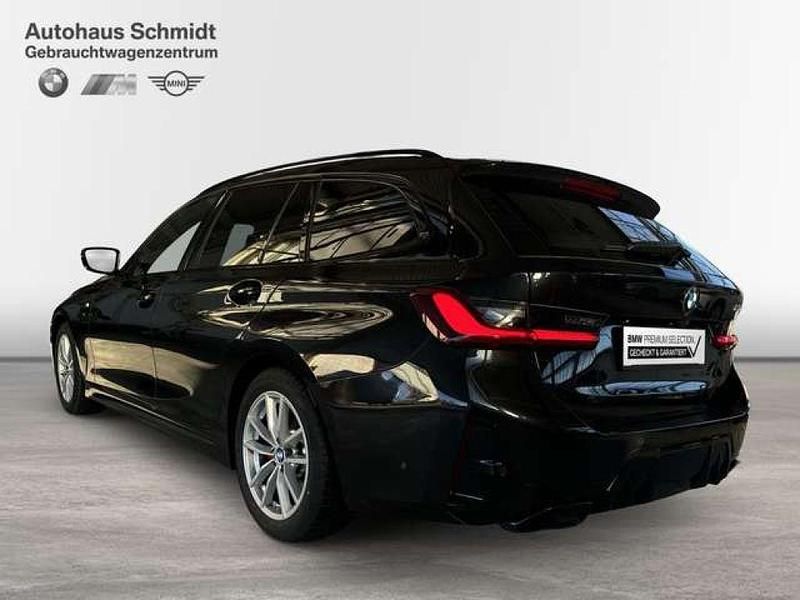 Gebraucht BMW 340 340 PS (250 kW) 2025 Saphirschwarz (metallic) Kombi