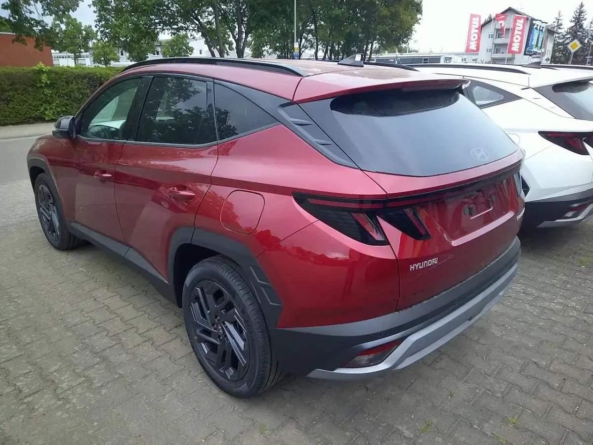 Neu Hyundai Tucson Edition 150 PS (110 kW) 2026 Rot SUV