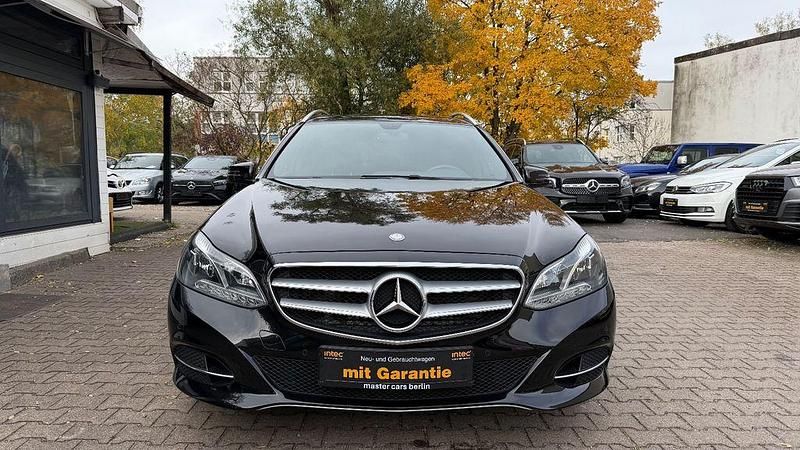 Gebraucht Mercedes E200 136 PS (100 kW) 2014 Schwarz Kombi