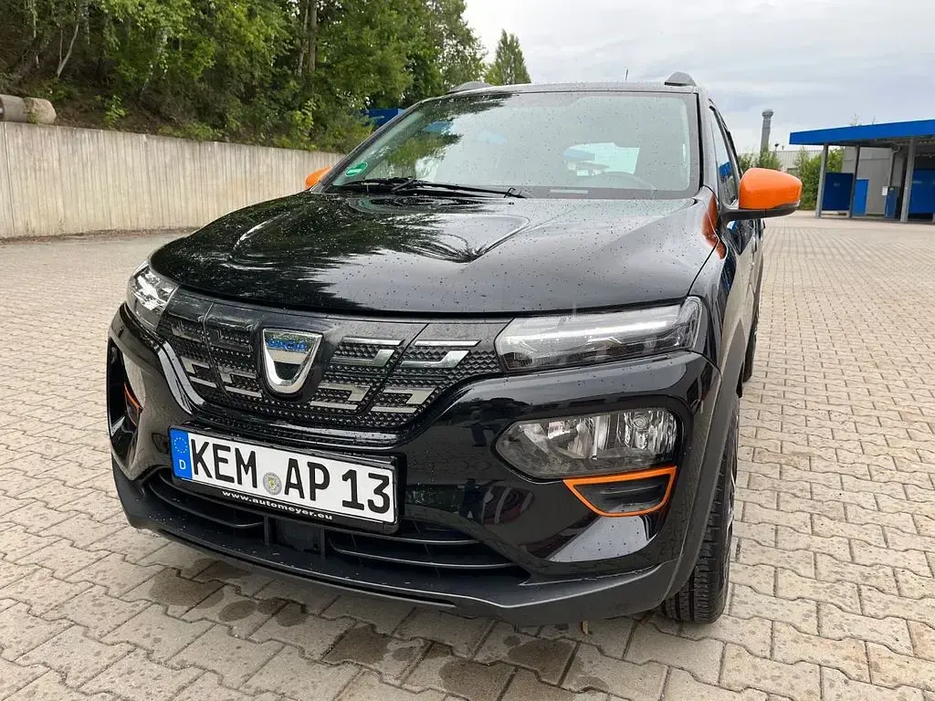 Gebraucht Dacia Spring Comfort Plus 33 kW (45 PS) 2022 Schwarz Kleinwagen