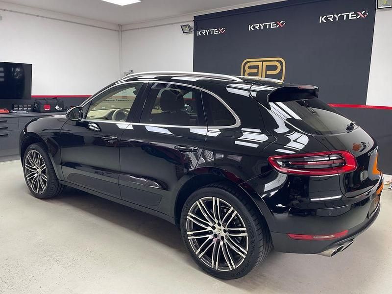 Gebraucht Porsche Macan Turbo 258 PS (189 kW) 2014 Schwarz SUV