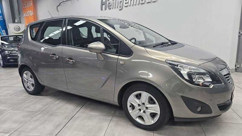 Gebraucht Opel Meriva Innovation 101 PS (74 kW) 2010 Braun Van / Kleinbus