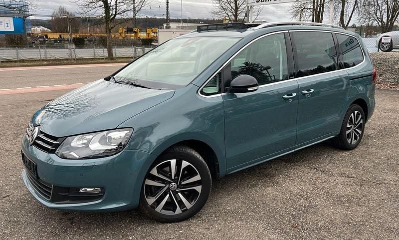 Gebraucht VW Sharan IQ Drive 177 PS (130 kW) 2020 Blau Van / Kleinbus