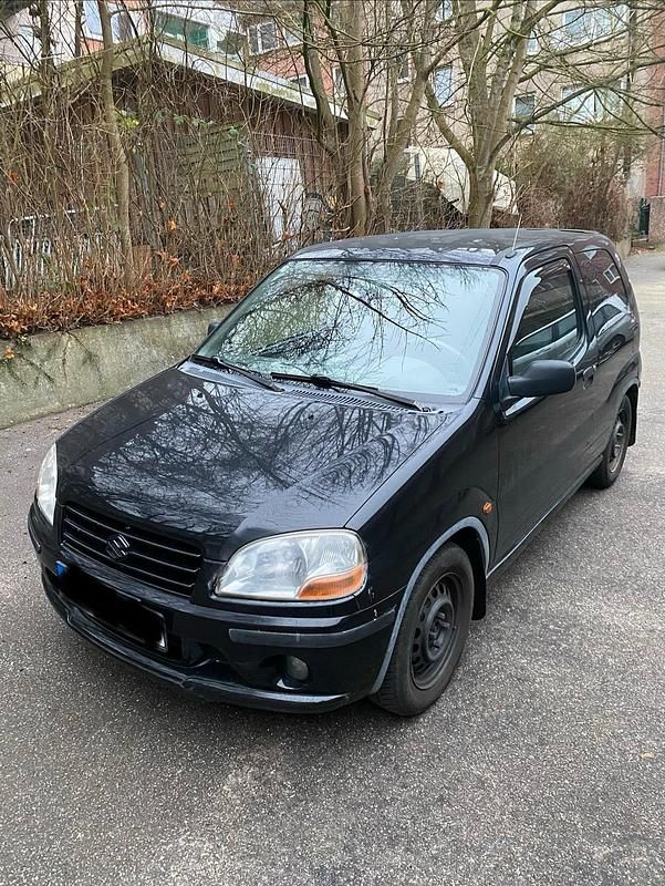 Schwarz Gebraucht 2002 Suzuki Ignis Kleinwagen | 700 € (Etwas zu teuer) - Bild 1/4