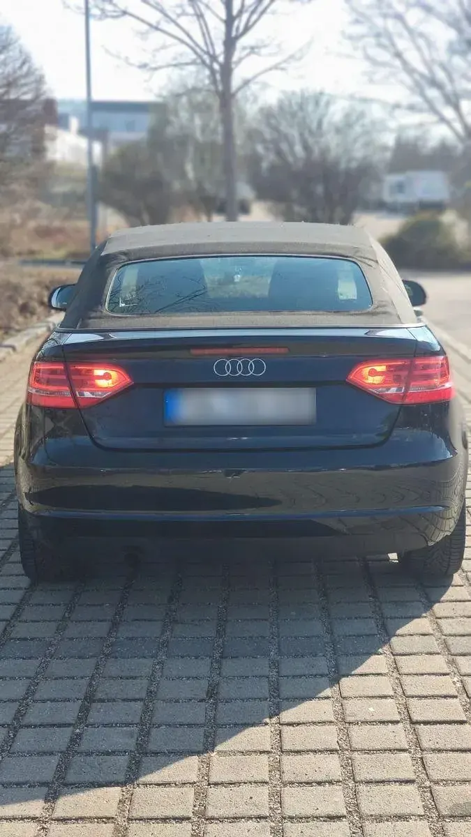 Gebraucht Audi A3 Cabriolet 102 PS (75 kW) 2009 Blau Cabrio