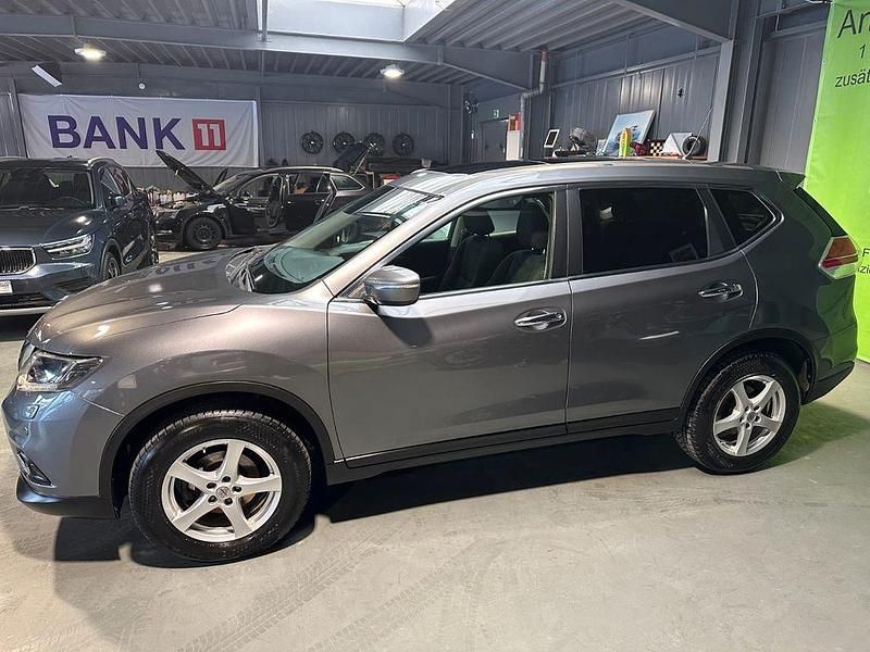 Gebraucht Nissan X-Trail Acenta 131 PS (96 kW) 2015 Grau SUV