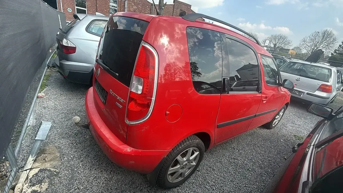 Usata Skoda Roomster 77 CV (56 kW) 2008 Rosso Monovolume