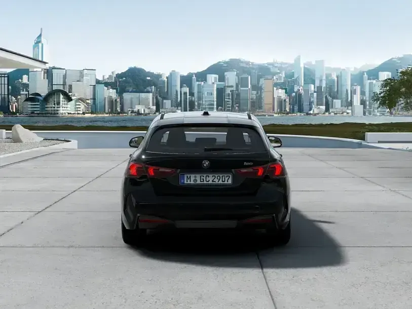 Używany BMW 120 Efficient Dynamics 156 KM (114 kW) 2024 Czarny Hatchback