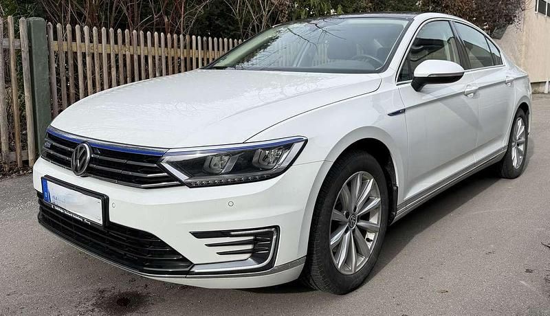 Gebraucht VW Passat GTE 156 PS (114 kW) 2016 Limousine