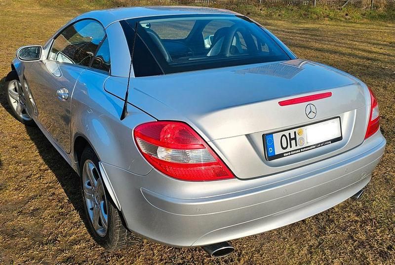 Gebraucht Mercedes SLK280 231 PS (169 kW) 2006 Silber Cabrio