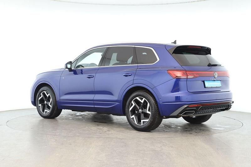 Gebraucht VW Touareg R-line 231 PS (169 kW) 2025 Lapiz blue SUV