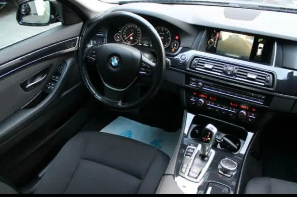 Gebraucht BMW 520 190 PS (139 kW) 2016 Braun Kombi