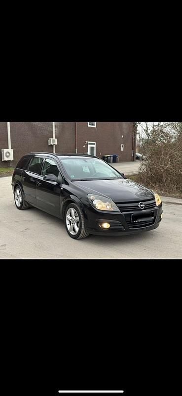 Schwarz Gebraucht 2004 Opel Astra Kombi | 1.300 € (Guter Preis) - Bild 1/4