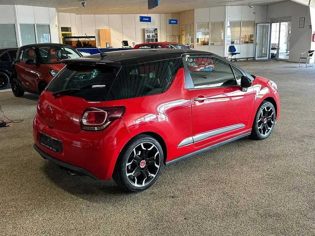 Gebraucht Citroën DS3 Sport Chic 156 PS (114 kW) 2013 Rot Coupé
